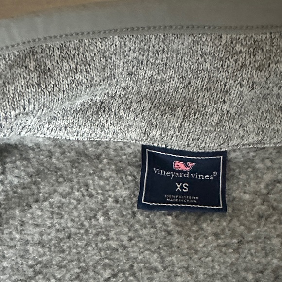 Men’s Vineyard Vines Heather Gray Vest - Picture 2 of 2